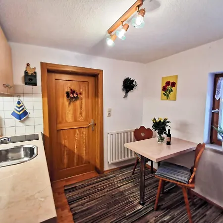 Malerlehen Apartman *